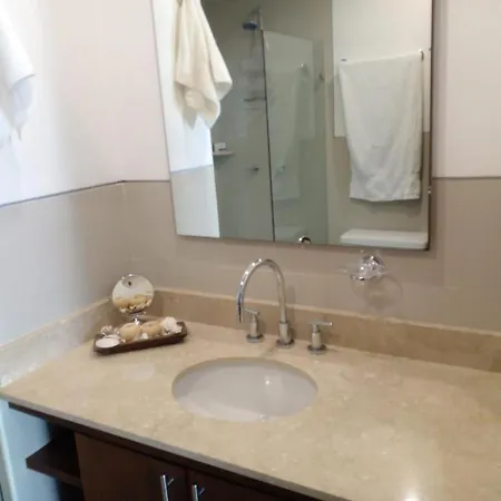 Apartamento 2mv-5g De 2 Alc Vista Al Mar Con A A Piscina Y Wifi *